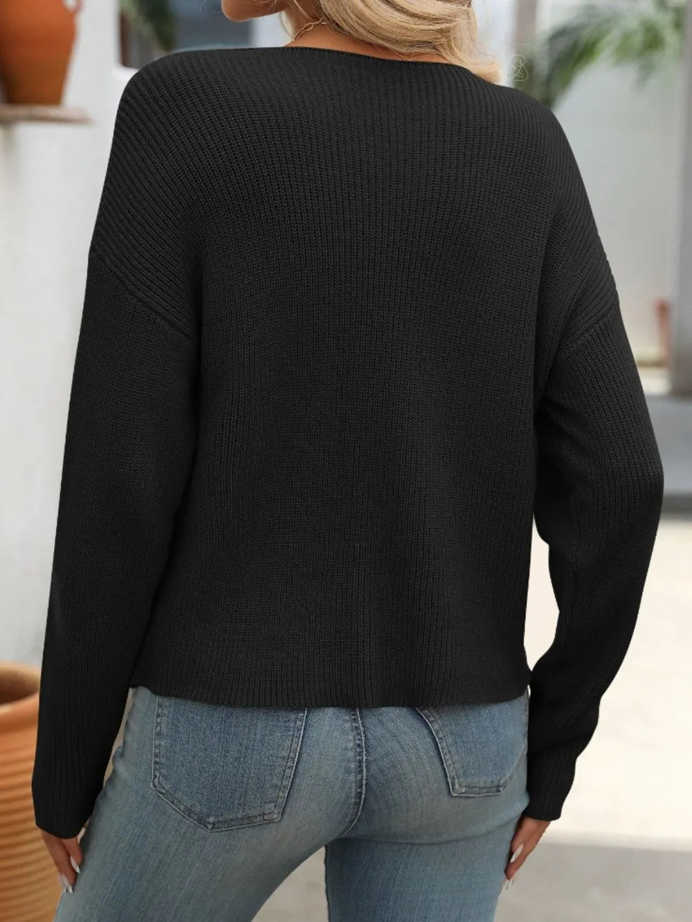 Ladies' round neck pocket decorative top long sleeved sweater